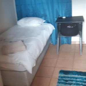 Basic Triple Room